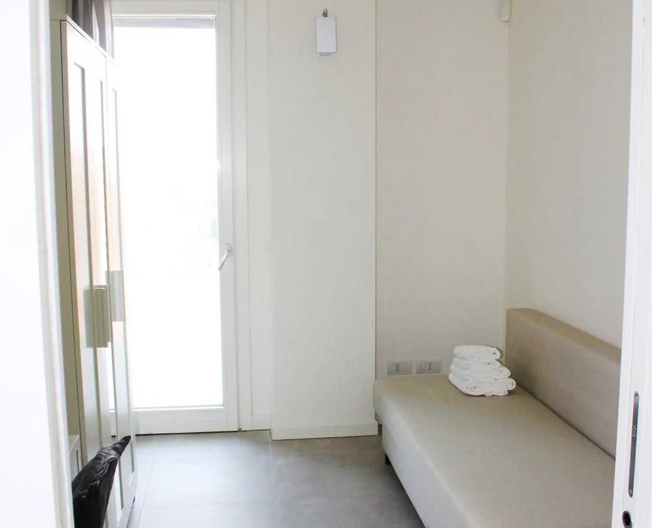Hbhall Skyline Apartment Milan